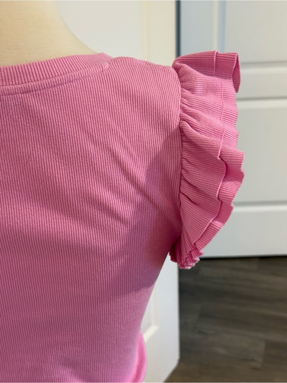 Zara Pink Ribbed Ruffle-Sleeve Crop Top - Picture 5 of 6